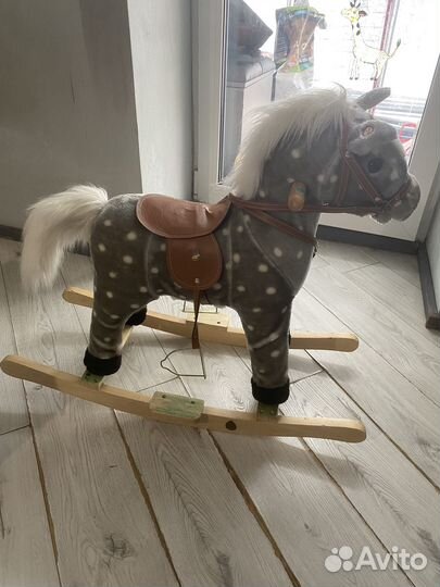 Детская лошадка качалка