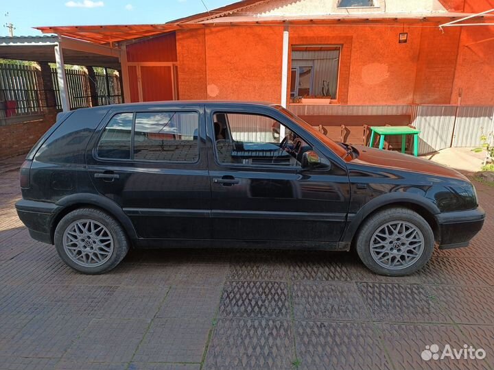 Volkswagen Golf 2.0 МТ, 1995, 142 000 км
