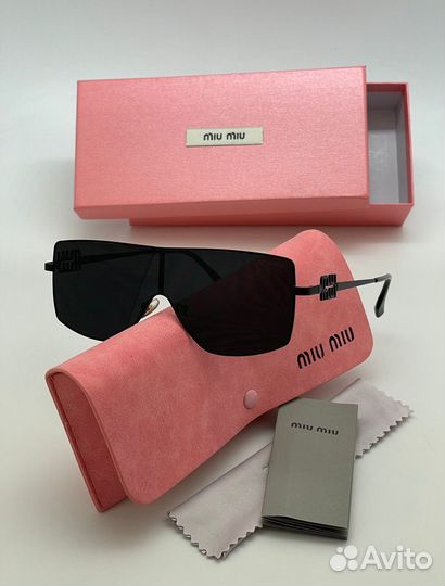 Солнцезащитные очки miu miu