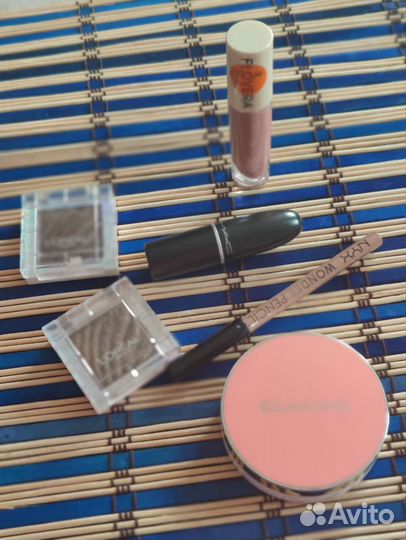 Clarins румяна