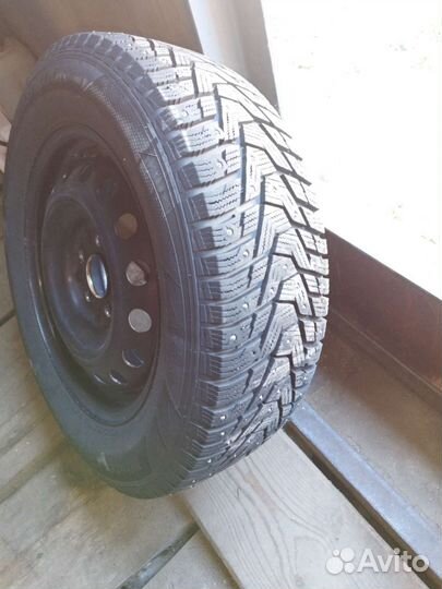 Hankook Winter I'Cept RS2 W452 205/65 R16 95T