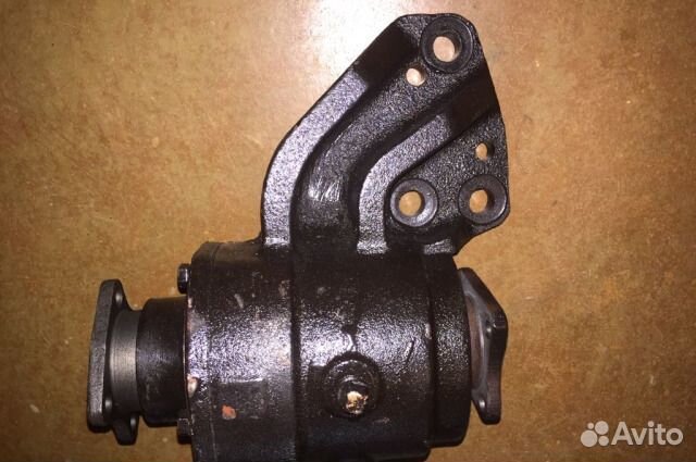 Промежуточная опора привода переднего моста мтз 82. 000-14а. 1. Опора промежуточная нефаз. Опора 72-2209010 а промежуточная.