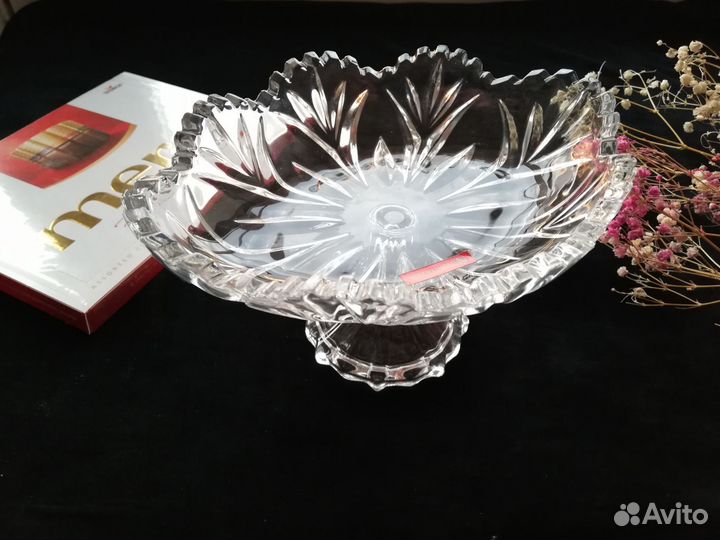 Фруктовница на ножке сахарница