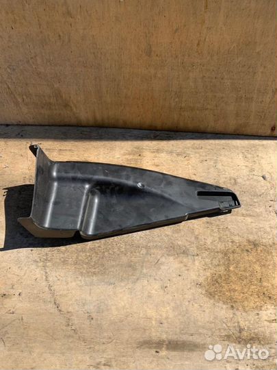 Водосток VW Passat B6, B7