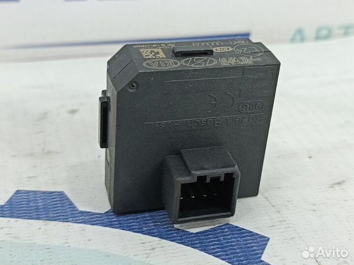 Блок имобилайзера Kia Venga YN G4FA 2011