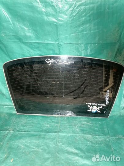 Стекло заднее Hyundai Elantra