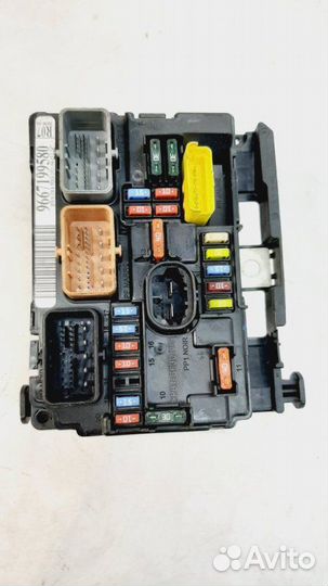 Блок предохранителей Peugeot 207 2003-2010