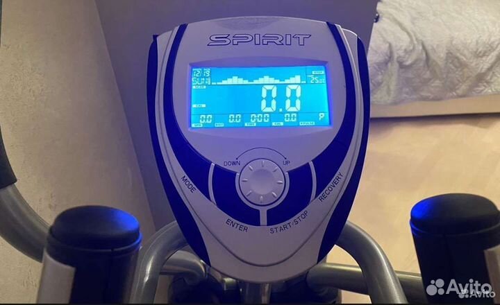Эллиптический тренажер Spirit by Hasttings SE218