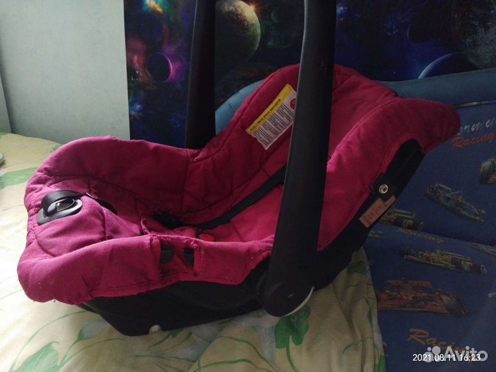 Детское автокресло (люлька) от 0 мес