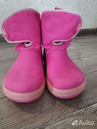 Резиновые сапоги crocs j2