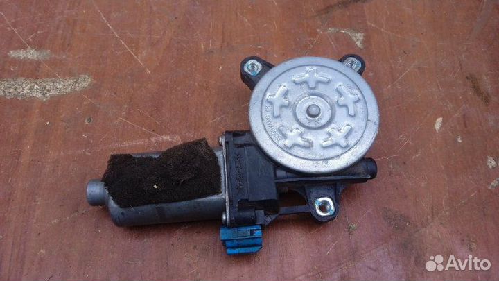 Моторчик стеклоподъемника передний левый Chevrolet