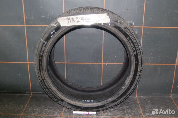 Bridgestone ST10 225/40 R18
