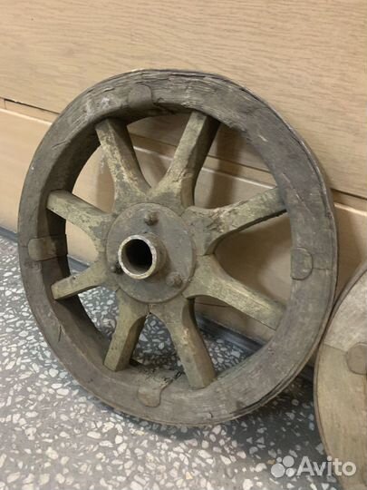 Старинное колесо Ду 30см