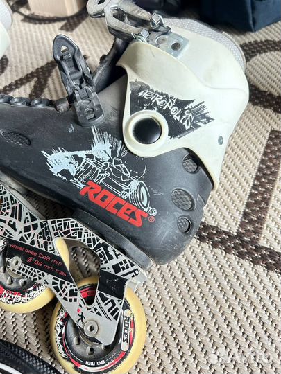 Роликовые коньки Roces metropolis + защита, 42р