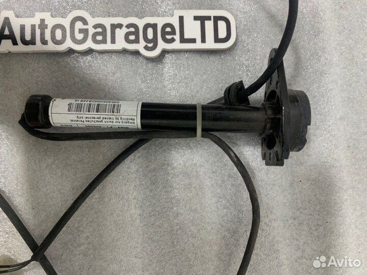 Пиропатрон капота Mercedes-Benz C-Class W205