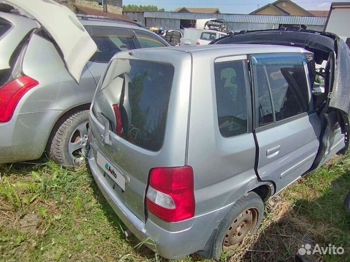 Mazda Demio 1.3 AT, 2001, битый, 150 000 км