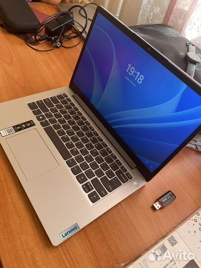 Ноутбук Lenovo ideapad 1i