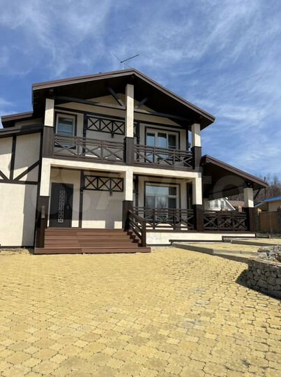 Дом 250 м² на участке 14 сот.