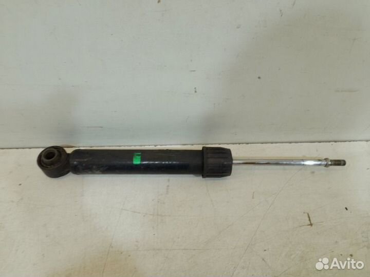 Амортизатор задний Toyota Camry V70 2018