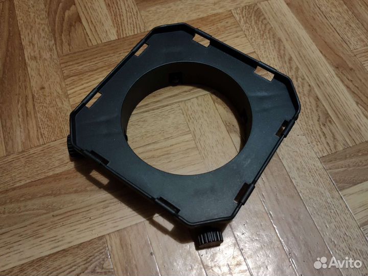 Универсальное крепление для софтбокса