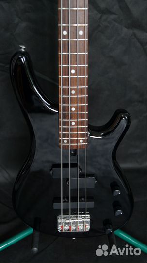 Бас гитара Yamaha MB-40B Motion bass