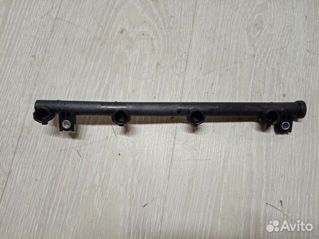 Рампа топливная Renault logan