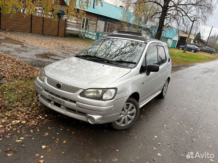 Toyota Corolla Spacio 1.6 AT, 1997, 190 000 км