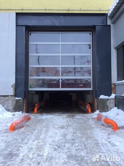 Панорамные секционные ворота