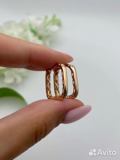 Золотые серьги 029957