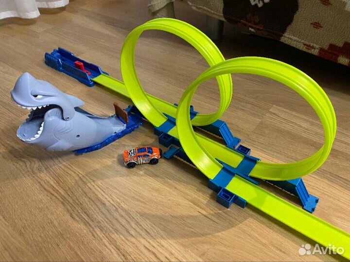 Трек новый zuru metal machines серая акула