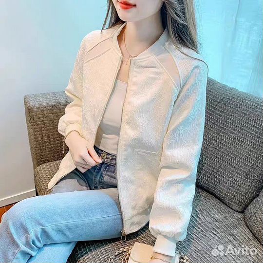 Бомбер женский