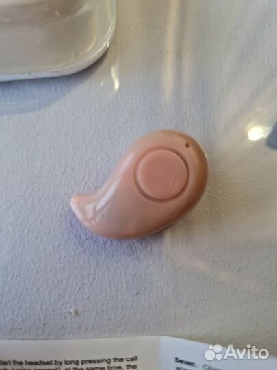 Беспроводной наушник с микрофоном