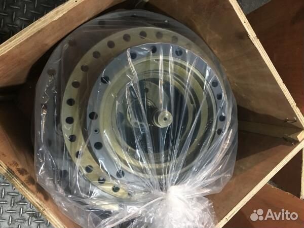 Редуктор хода без гидромотора Volvo EC240