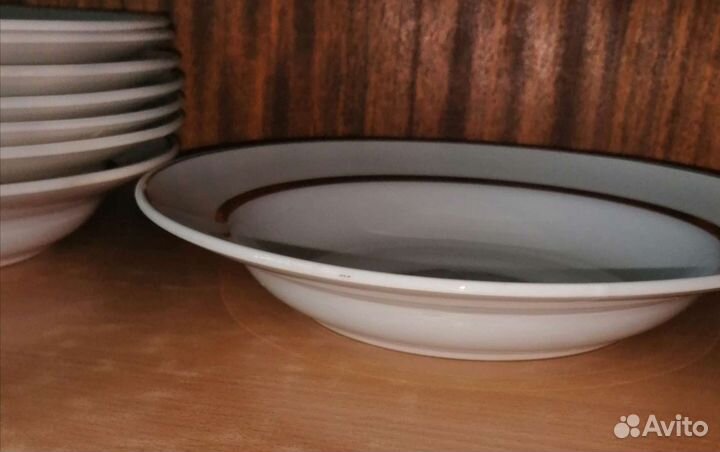 Винтаж большие суповые тарелки 