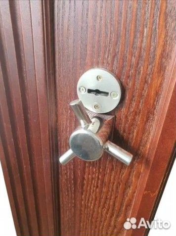 Оружейный сейф с броне стеклом 