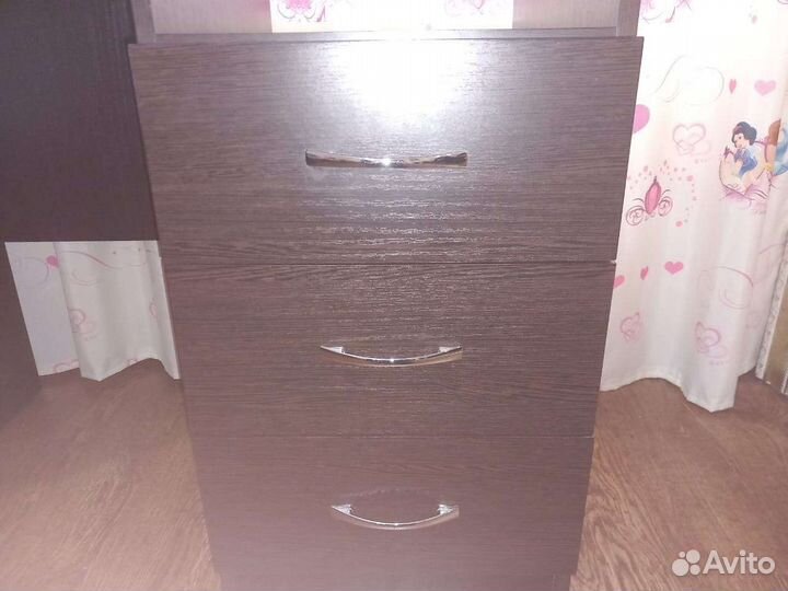 Компьютерный стол
