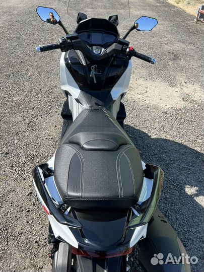 Макси скутер SYM maxsym TL 500