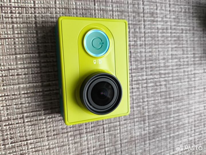 Экшн камера xiaomi yi
