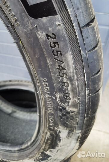 Michelin Pilot Sport 4 255/45 R19 104Y