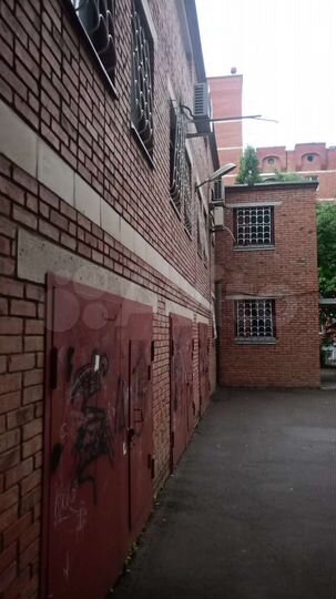 Здание, 380 м²