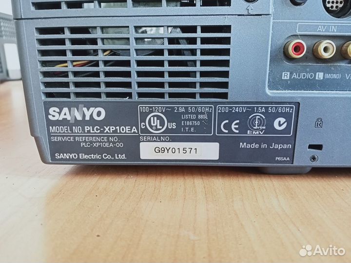 Проектор sanyo PLC-XP10EA