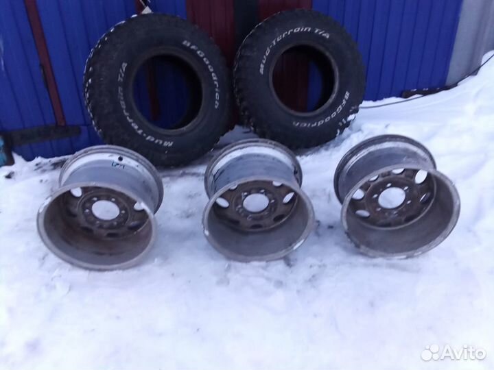 Mickey Thompson 285/75 R16