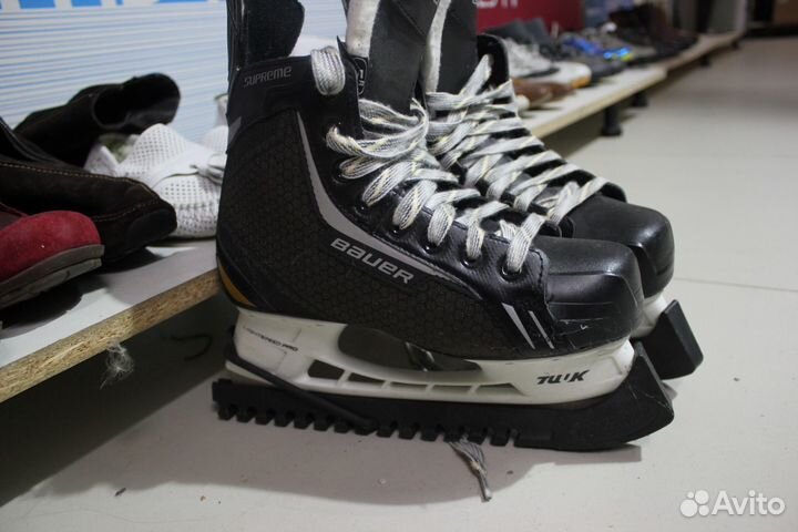Коньки детские Bauer 38.5 новые