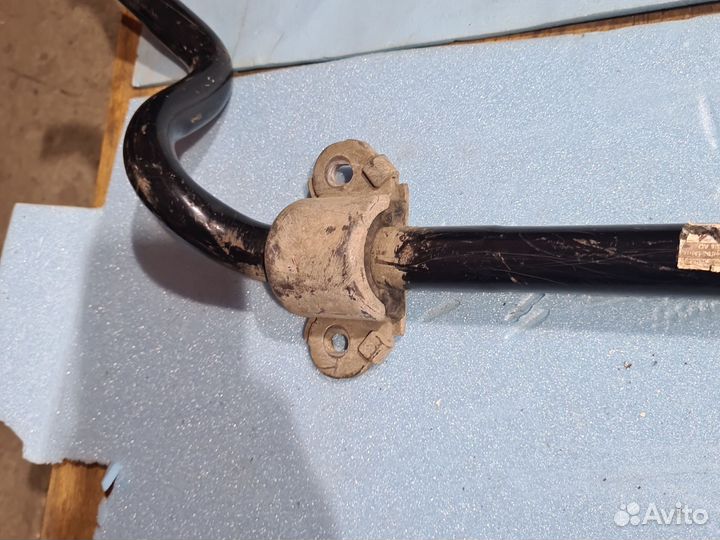 Стабилизатор Mercedes Benz W212