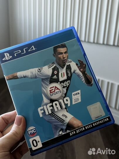 Диск Fifa 19 PS4