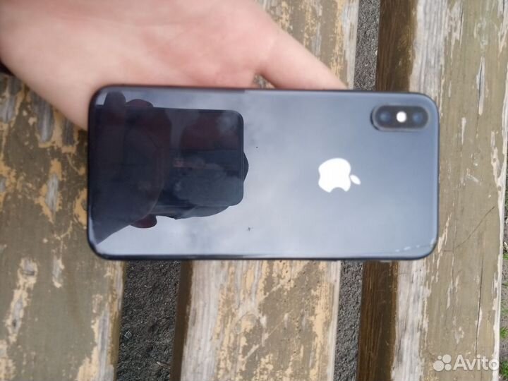 iPhone X, 64 ГБ