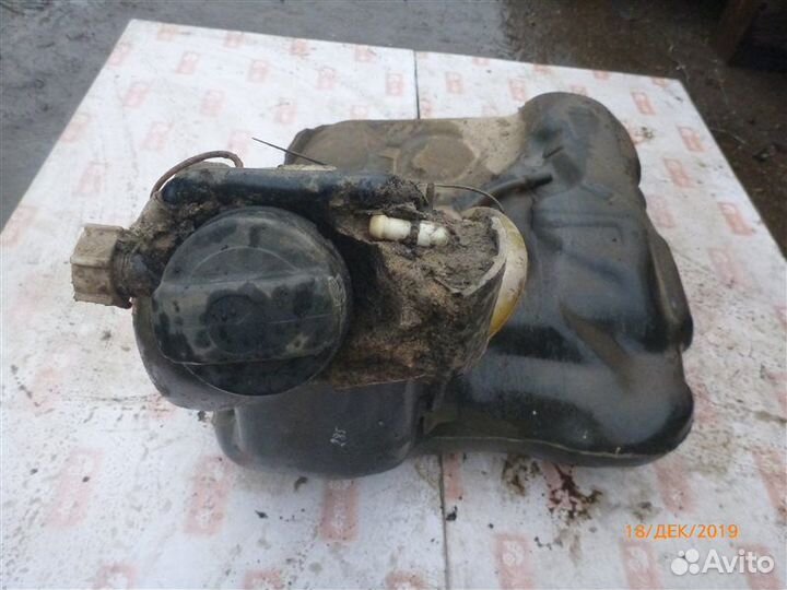 Бак топливный Volkswagen Golf MK2 RF 1988