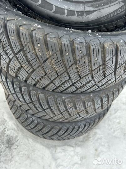 Goodyear UltraGrip Ice Arctic SUV 235/60 R18 107T