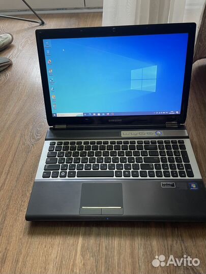 Ноутбук Samsung NP-RF511