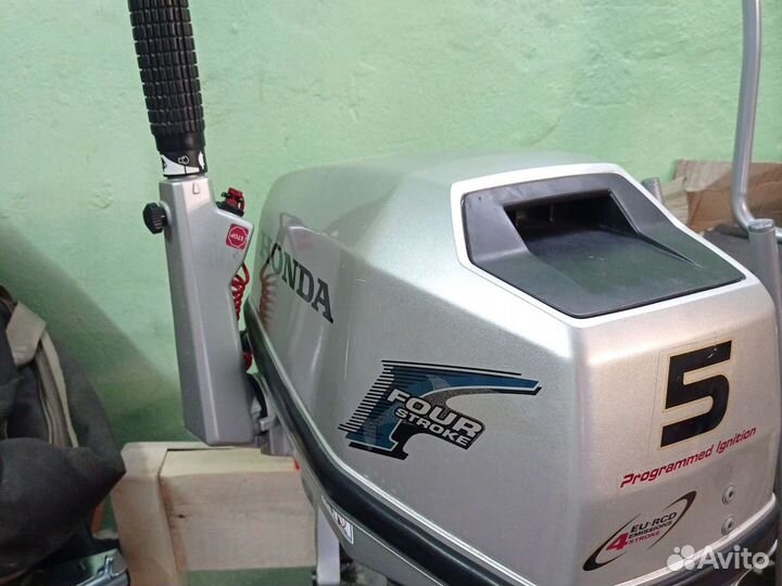 Лодочный мотор